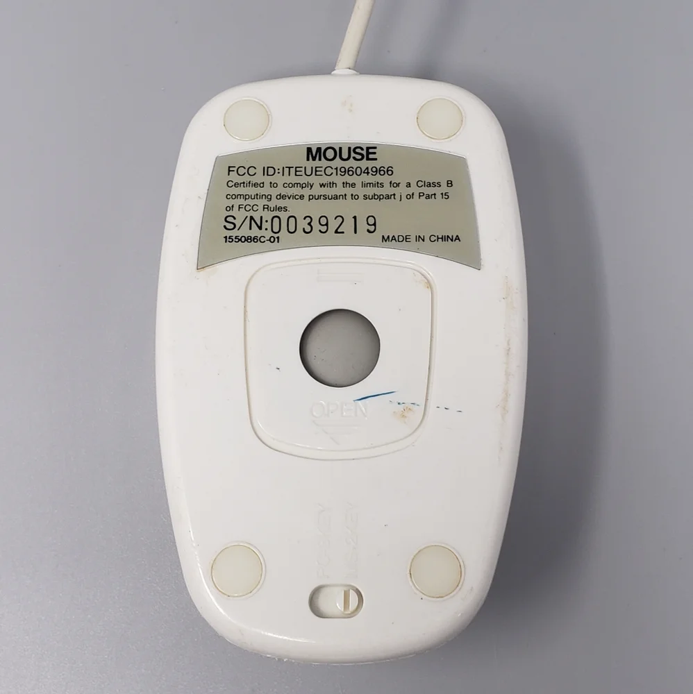 Saturn 3-Button Serial Mouse